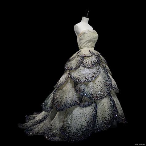 christian dior kleidung fälschung erkennen